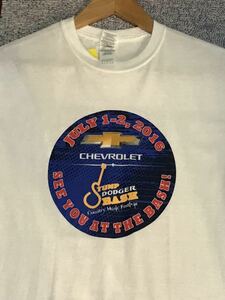 Hometown Chevy Dealers Tシャツ