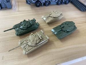 131 mm1085 4D 1/144 戦車4個セット メルカバ＆T-80 290