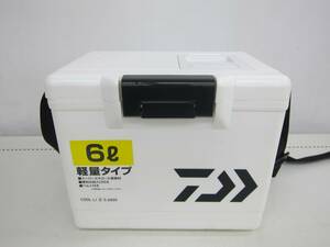 中古品 daiwa ダイワ COOL LINE クールライン S600X ホワイト 6L ベルト付き