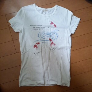 【古着】 白　Tシャツ　M　金魚　和風　涼しげ　VIA COSMOS