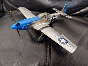 1/48 　エデュアルド　アメリカ陸軍航空軍 P-51D マスタング プラモデル　プロフィパック　 完成品 