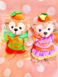 2010年ハロウィーンダッフィー&シェリーメイぬいぐるみバッチ 東京ディズニーシー カボチャコスチュームDuffy ShelliyMay