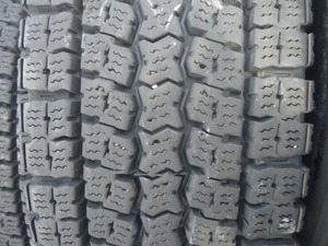 パ5841　■275/80Ｒ22.5　6本■　送料無料　再生タイヤ　Ｍ919 バリ溝 高床 大型トラック 積載車 10t スタッドレス　冬