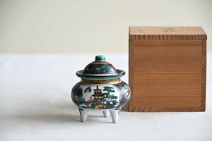 【古美術】九谷焼 香炉 香道具 茶道具 染付 五色 童 塔 角福 二重 小品 床の間 飾り 和室 茶室