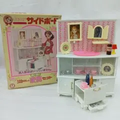 リカちゃん　白い白い家具　サイドボード