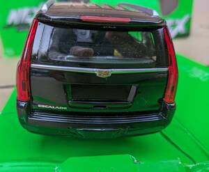 キャデラック エスカレード WELLY NEX 黒 箱破れ 台座 歪み 1/27 1/24位 Cadillac ESCALADE 2017 ミニカー モデルカー