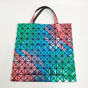 4-1230G♪BAO BAO ISSEY MIYAKE ルーセント レインボー 定価95000円 トートバッグ プラチナム イリデセント バオバオイッセイミヤケ 254504