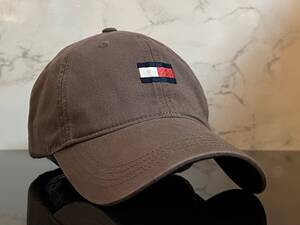 【未使用品】569KD 上品★TOMMY HILFIGER トミー・ヒルフィガ－ キャップ 上品で高級感のあるグレーブラウンのコットン素材《FREEサイズ》