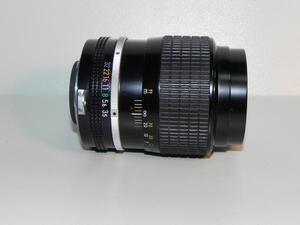 **中古品　Nikon MF 135mm/f 3.5 レンズ*