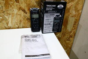 TJ01063　TASCAM　DR-05　PCMレコーダー　動作確認済　中古品