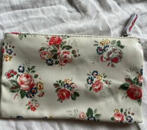 Cath Kidston キャスキッドソン　花柄　長期保管品　ポーチ　定番