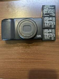 RICOH GRⅡ gr2 ii カメラ　予備バッテリー付き