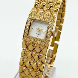 腕時計 レディース AVON クォーツ quartz シェル ゴールド 金 GOLD ストーンベゼル 石付き SR626SW エイボン Watch Y1970