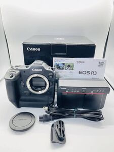 純正バッテリー付き　ショット数わずか3000枚 　新品同様　Canon EOS R3 ボディ フルサイズ ミラーレスカメラ キヤノン　プロ機