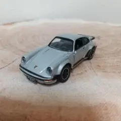 【トミカリミテッド】ポルシェ 911 ターボ TYPE 930(シルバー)