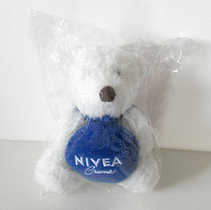 ニベア ベア ぬいぐるみ フィギュア ふわふわ 白熊 シロクマ しろくま NIVEA キャラクター 青缶 未使用 非売品 お座り 美容 コスメ