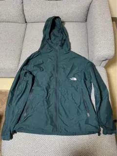 THE NORTH FACE COMPACT JACKET S