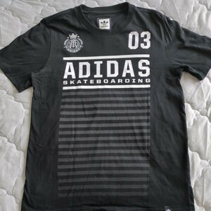 adidas　Tシャツ　①