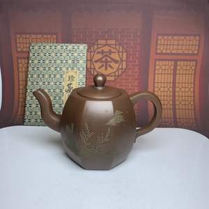 【聚寶齋*紫砂細密彫*八方泥繪壺】茶壺 茶道具 茶道聖品 中国時代美術 造型精美 容量：450cc