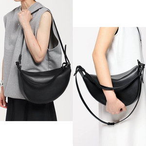 2023年　AP STUDIO【Kabinett　カビネ 】Curve shoulder BAG　ブラック黒　ドゥーズィエムクラス　ショルダーバッグ 斜め掛け ハンドバッグ