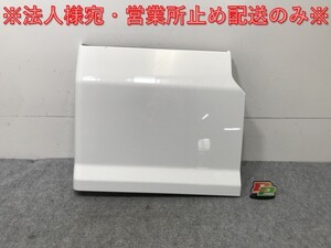 新車取り外し!ギガ 大型 2代目 2015- 10t 純正 右 リア フェンダー ホワイト ソリッド いすゞ(138684)