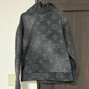 ルイヴィトン パーカー VUITTON 黒