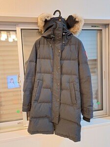 カナダグース ダウンコート マッケンジー XSサイズ　ブラック CANADA GOOSE アウター 冬服 レディース 本物　美品？