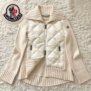 美品 近年モデル MONCLER 20AW CARDIGAN TRICOT 切替 ダウンジャケット オフホワイト ワッペン ダブルジップ モンクレール レディース