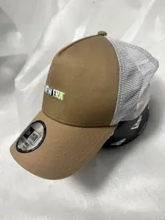 【美品】ニューエラ　newera キャップ　ベージュ　ホワイト　フリーサイズ