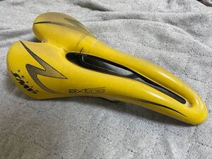 SELLE SMP セラ EXTRA エクストラ サドル イエロー ユニセックス 自転車 ロードバイク マウンテンバイク クロスバイク 