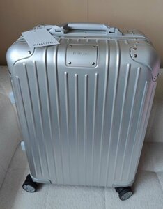 リモワrimowa シルバー トパーズ 34L 機内持ち込み スーツケース