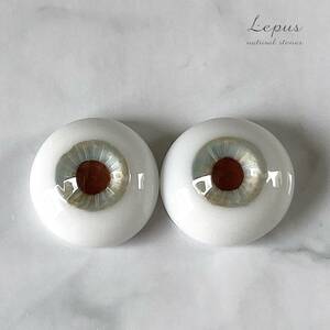 ＊Lepus＊　約14.6mm/15.1mm　グラスアイ　＃1413