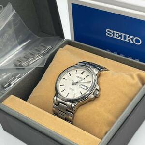 美品 セイコー SEIKO 腕時計 チタン SCDC055 デイト メンズ 7N43 7B80 クォーツ 箱 余りコマ 稼働品 シルバー 説明書 スピリット 定価3.3万