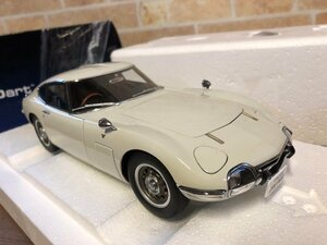 中古1/18 オートアート AUTO ART TOYOTA 2000GT