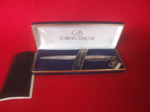  カラン ダッシュ CARAN DACHE ボールペン SILVER シルバー カランダッシュ CARANDACHE　元箱付き