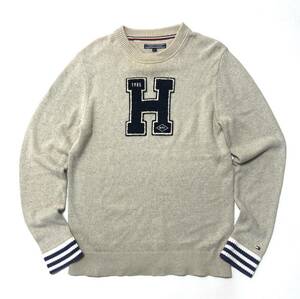 衝撃プライス！大人カジュアルモデル！【TOMMY HILFIGER トミーヒルフィガー】ワッペン刺繍ロゴ コットンセーター【M/ライトグレー】C23