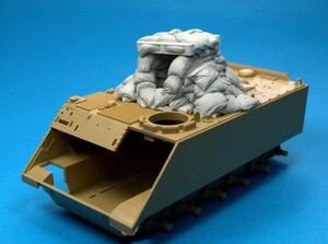 パンツァーアート RE35-232 1/35 イスラエル M113装甲兵員輸送車 サンドバッグアーマー(重装備)