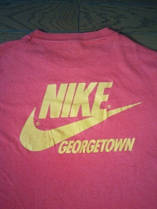 非売品!!イベント限定 ナイキ Tシャツヴィンテージ「NIKE GEORGETOWN バックロゴ Tシャツ」古着//レトロ