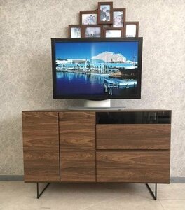 ブラウン色 シンプルテイスト 120㎝ ミドルテレビボード ナチュラル素材 国産 北欧風　テレビボード　キャビネット　脚付き