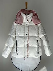 Moncler モンクレールParanaシリーズ スキーシーズン キルティング シングルボタン フード付きダウンジャケット レディース ホワイトsize2