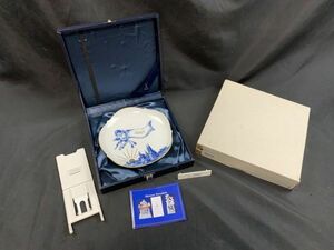 0u1k3aA132 マイセン メモリアル イヤープレート 2001 天使 エンジェルモチーフ 箱/付属品付き 食器 Meissen