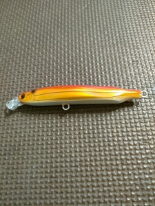 極美品　タックルハウス　ベゼル36g