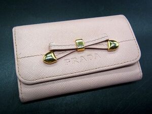 ■美品■ PRADA プラダ サフィアーノレザー リボン 6連キーケース 鍵入れ レディース ピンク系 DF1698