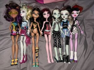 Monster High Lot Of 7 Dolls 海外 即決