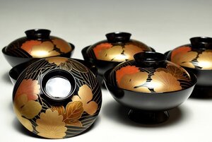 【蔵c9452b】木製漆器　蒔絵花文　吸物椀　五客　木箱