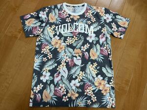 VOLCOM/Tシャツ/花柄/総柄/size:L/サーフィン/サーファー/半袖Tシャツ