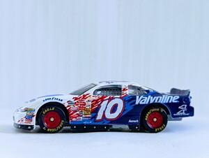 NASCAR 1/64 LOOSEジャンク■ジョニー・ベンソン Johnny Benson バルボリン Valvoline■ナスカー RACING CHAMPIONS レーシングチャンピオン