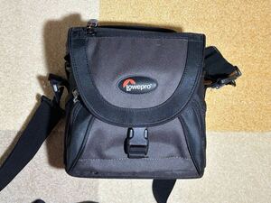 カメラバッグ Lowepro Nova Mini AW ノバミニ AW （ブラック）中古