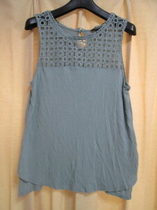 USED★H&M　グリーン系レースのノースリーブ　EUR　XSサイズ