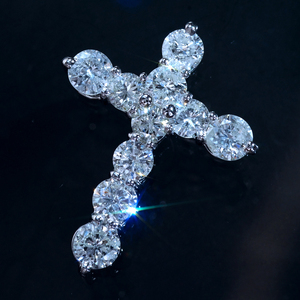 F0853【CROSS】 美しい天然大粒ダイヤモンド２．０５ct 最高級Pt900無垢ペンダントトップ 重量3.0g 幅35.0×17.3mm